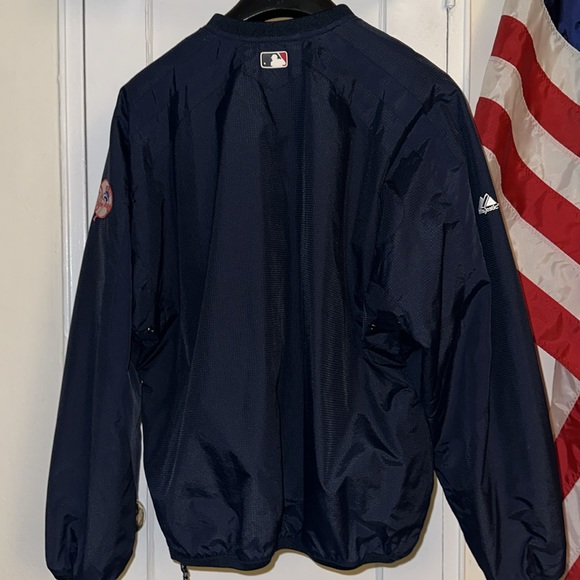 Yankees 1/4 Zip Pullover - Picture 2 of 9